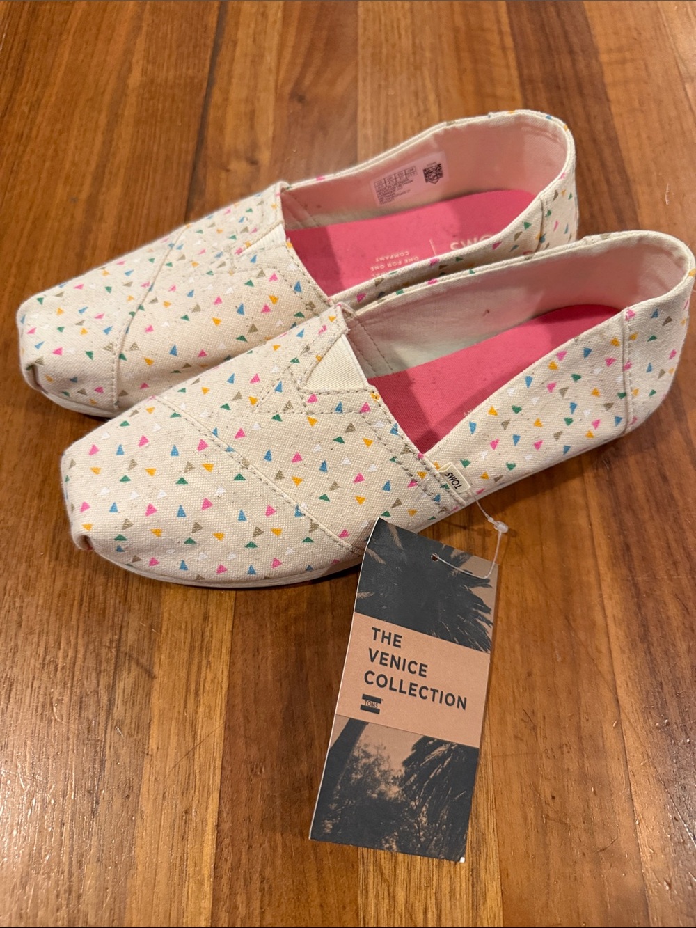 NWT Toms classic canvas funfetti sz women’s 6.5
